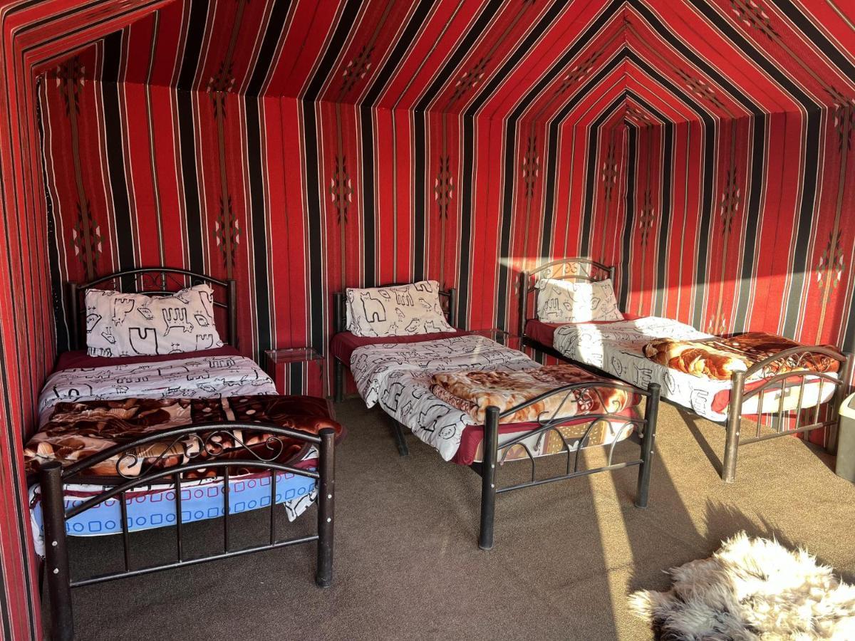 瓦迪拉姆 Bedouin Friend Camp酒店 外观 照片